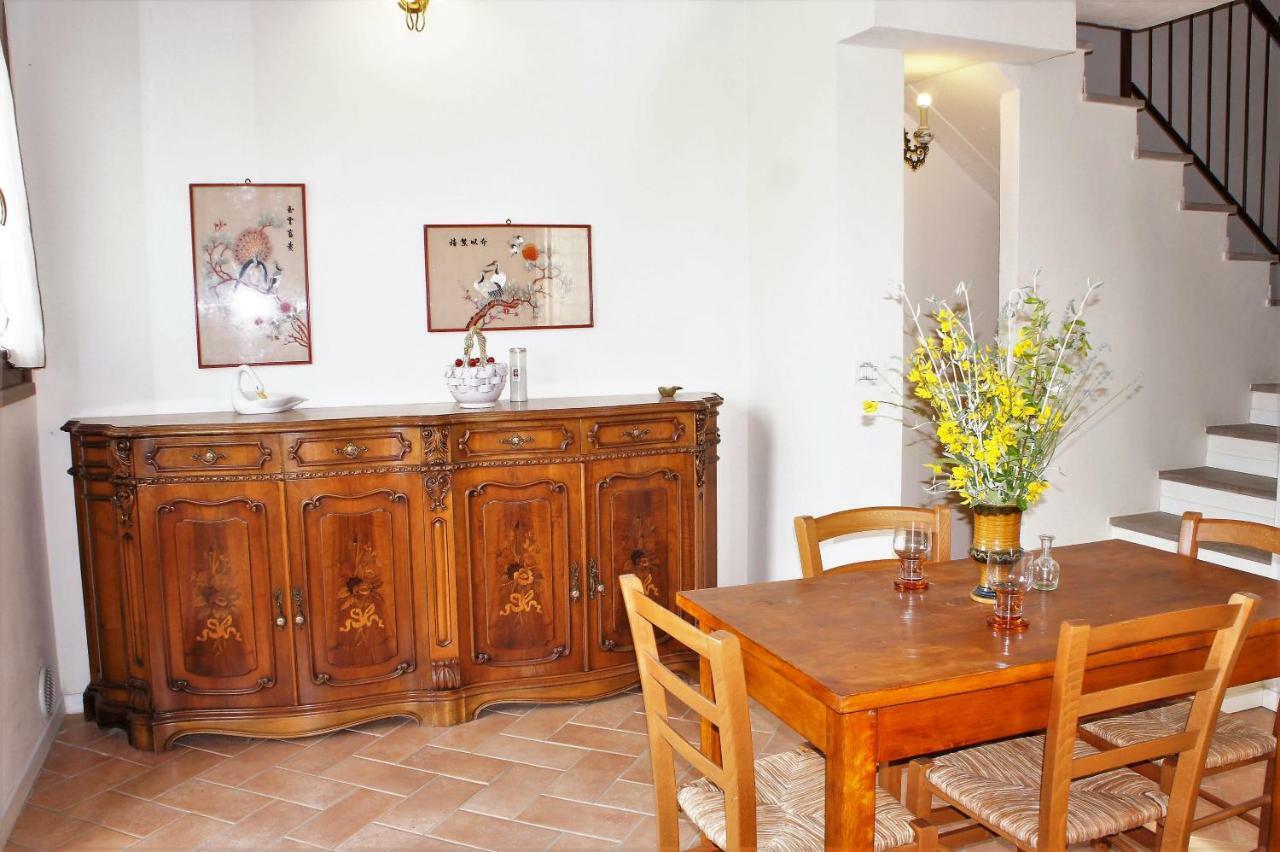 Villa Borgo La Fungaia Gambassi Terme Exterior photo