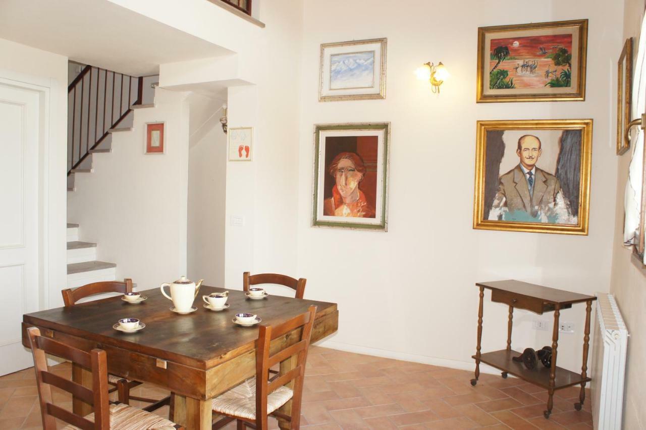 Villa Borgo La Fungaia Gambassi Terme Exterior photo
